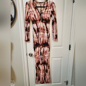 FASHION NOVA BODYCON MAXI DRESS TIE DYE SIZE SMALL GOOD CONDITION!